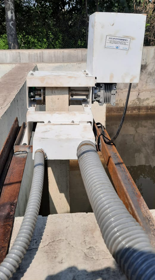 Oil Skimmer for waste water ETP, STP Applications
